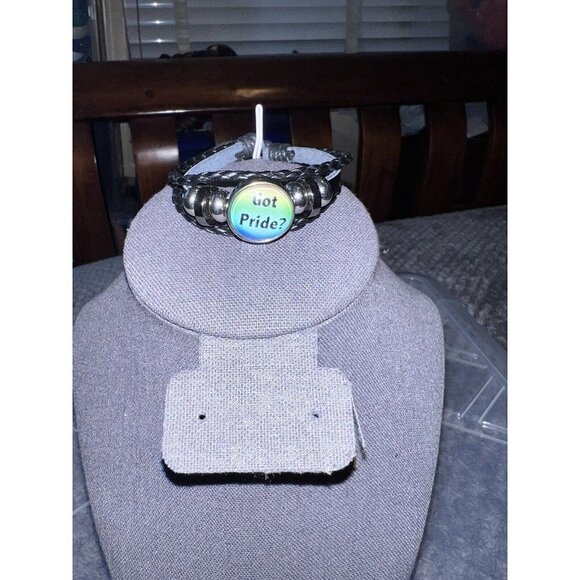 Rainbow Pride Necklace Got Pride Flat Round & Moon Pendant Necklace Bracelet Set - Picture 5 of 8